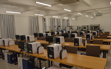 3D打印實(shí)訓(xùn)室 技術(shù)服務(wù)的創(chuàng)新平臺與應(yīng)用實(shí)踐